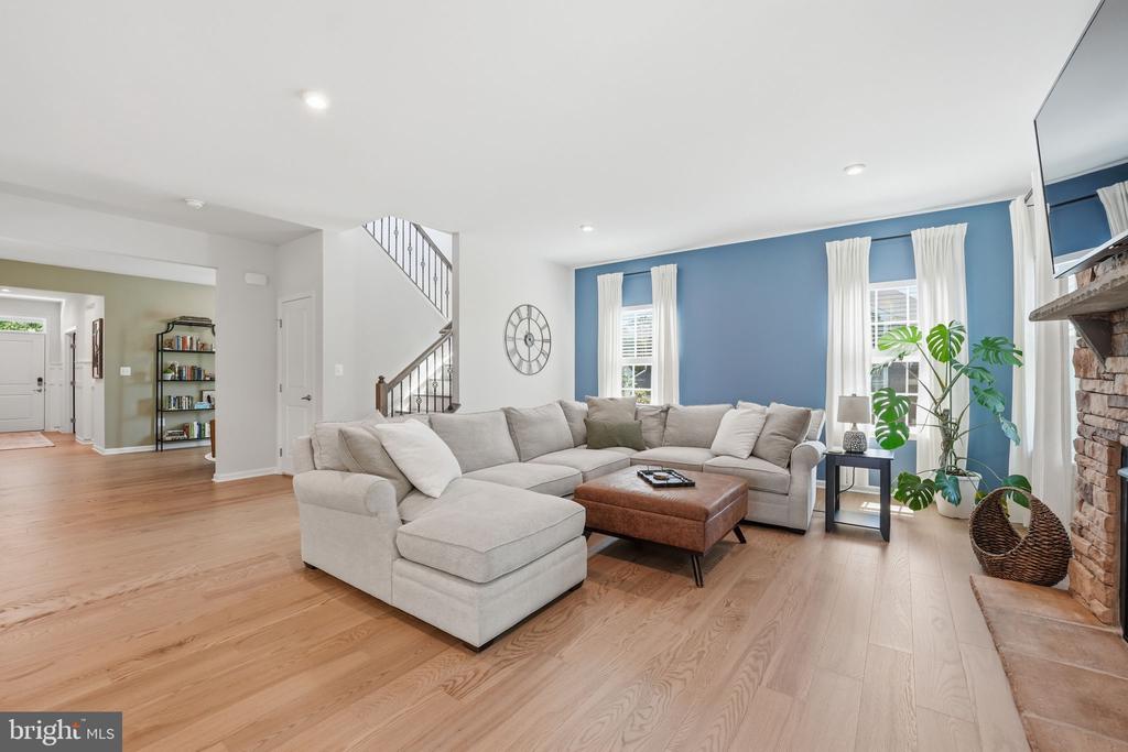 11312 OAKVILLE LN, SPOTSYLVANIA, Virginia 22551, 4 Bedrooms Bedrooms, ,3 BathroomsBathrooms,Residential,11312 OAKVILLE LN,VASP2042520 MLS # VASP2042520
