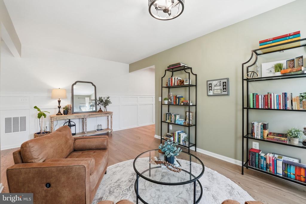 11312 OAKVILLE LN, SPOTSYLVANIA, Virginia 22551, 4 Bedrooms Bedrooms, ,3 BathroomsBathrooms,Residential,11312 OAKVILLE LN,VASP2042520 MLS # VASP2042520