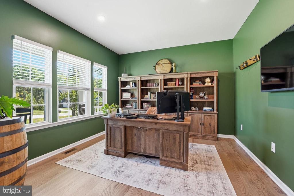 11312 OAKVILLE LN, SPOTSYLVANIA, Virginia 22551, 4 Bedrooms Bedrooms, ,3 BathroomsBathrooms,Residential,11312 OAKVILLE LN,VASP2042520 MLS # VASP2042520
