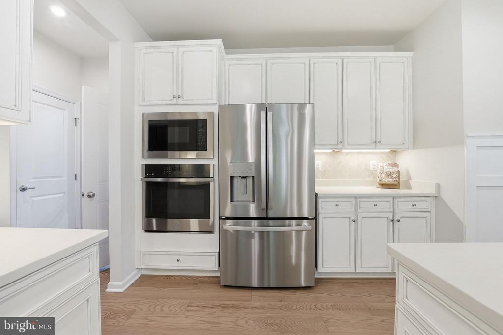 11312 OAKVILLE LN, SPOTSYLVANIA, Virginia 22551, 4 Bedrooms Bedrooms, ,3 BathroomsBathrooms,Residential,11312 OAKVILLE LN,VASP2042520 MLS # VASP2042520