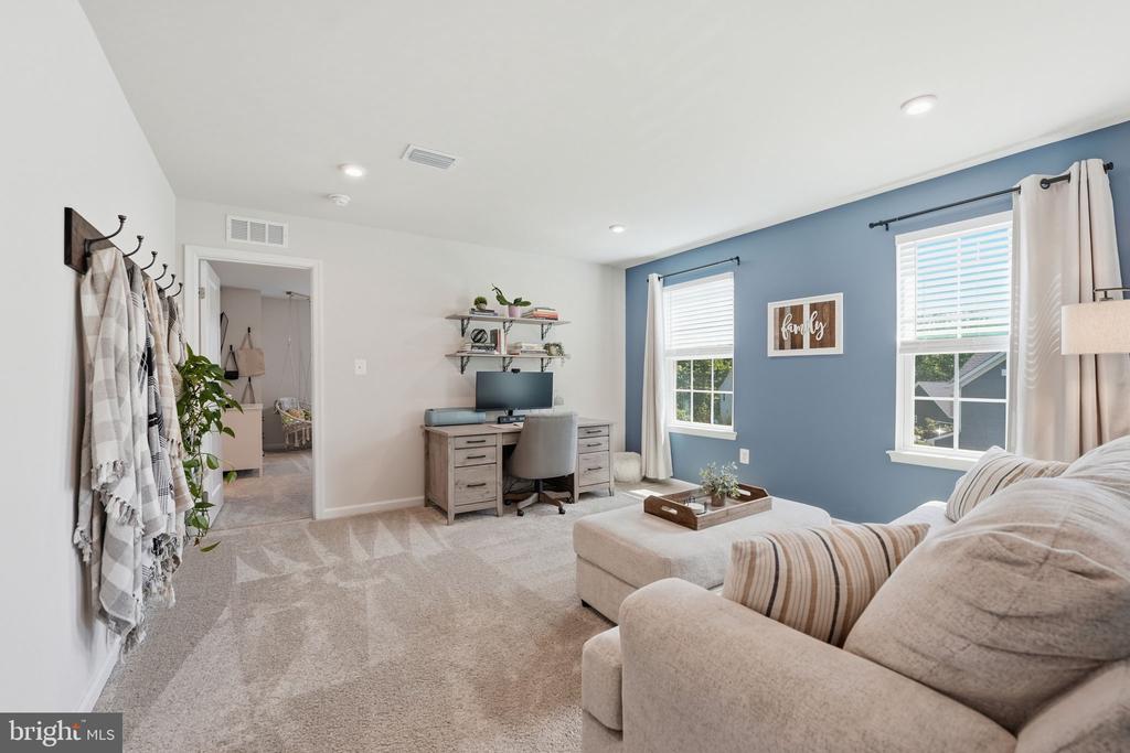 11312 OAKVILLE LN, SPOTSYLVANIA, Virginia 22551, 4 Bedrooms Bedrooms, ,3 BathroomsBathrooms,Residential,11312 OAKVILLE LN,VASP2042520 MLS # VASP2042520