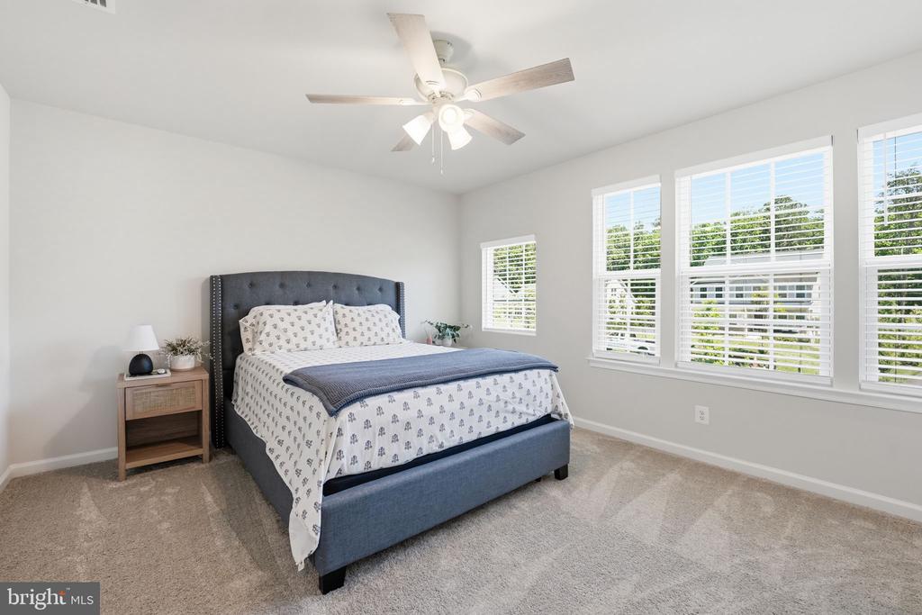 11312 OAKVILLE LN, SPOTSYLVANIA, Virginia 22551, 4 Bedrooms Bedrooms, ,3 BathroomsBathrooms,Residential,11312 OAKVILLE LN,VASP2042520 MLS # VASP2042520