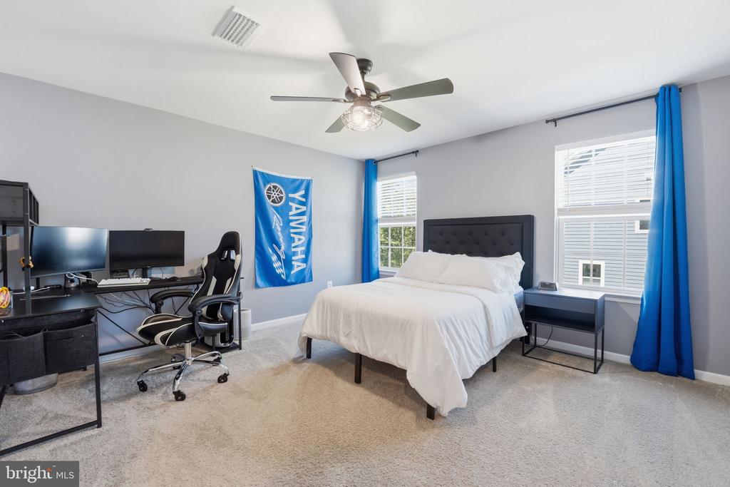 11312 OAKVILLE LN, SPOTSYLVANIA, Virginia 22551, 4 Bedrooms Bedrooms, ,3 BathroomsBathrooms,Residential,11312 OAKVILLE LN,VASP2042520 MLS # VASP2042520