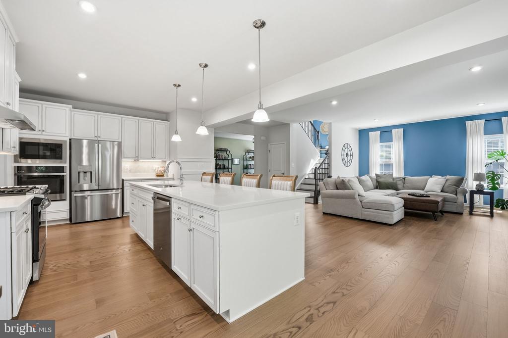 11312 OAKVILLE LN, SPOTSYLVANIA, Virginia 22551, 4 Bedrooms Bedrooms, ,3 BathroomsBathrooms,Residential,11312 OAKVILLE LN,VASP2042520 MLS # VASP2042520