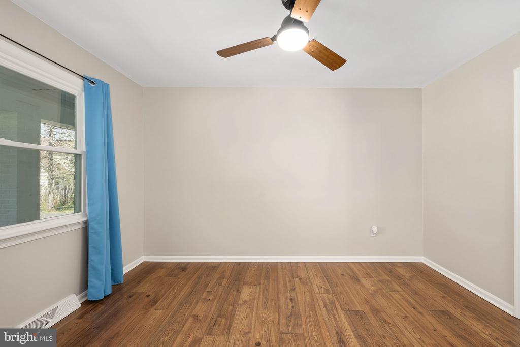 18493 COLONIAL DR, CULPEPER, Virginia 22701, 3 Bedrooms Bedrooms, ,3 BathroomsBathrooms,Residential,CARLTON HILLS,18493 COLONIAL DR,VACU2013916 MLS # VACU2013916