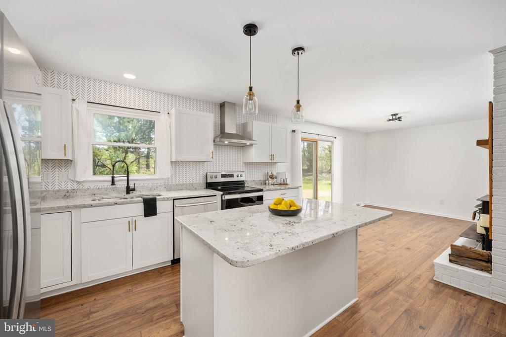 18493 COLONIAL DR, CULPEPER, Virginia 22701, 3 Bedrooms Bedrooms, ,3 BathroomsBathrooms,Residential,CARLTON HILLS,18493 COLONIAL DR,VACU2013916 MLS # VACU2013916