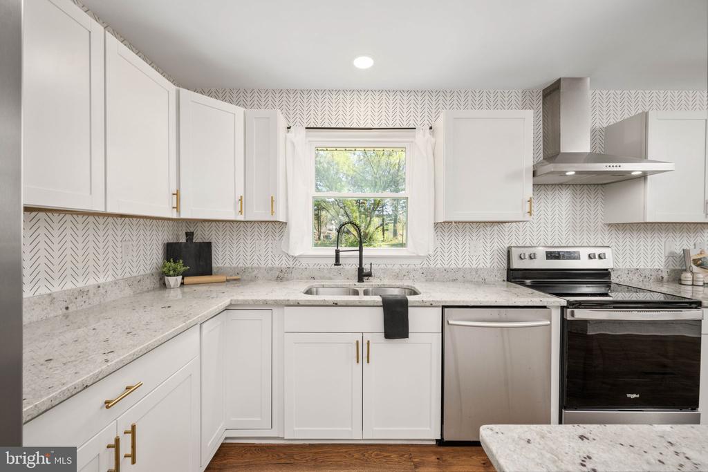 18493 COLONIAL DR, CULPEPER, Virginia 22701, 3 Bedrooms Bedrooms, ,3 BathroomsBathrooms,Residential,CARLTON HILLS,18493 COLONIAL DR,VACU2013916 MLS # VACU2013916