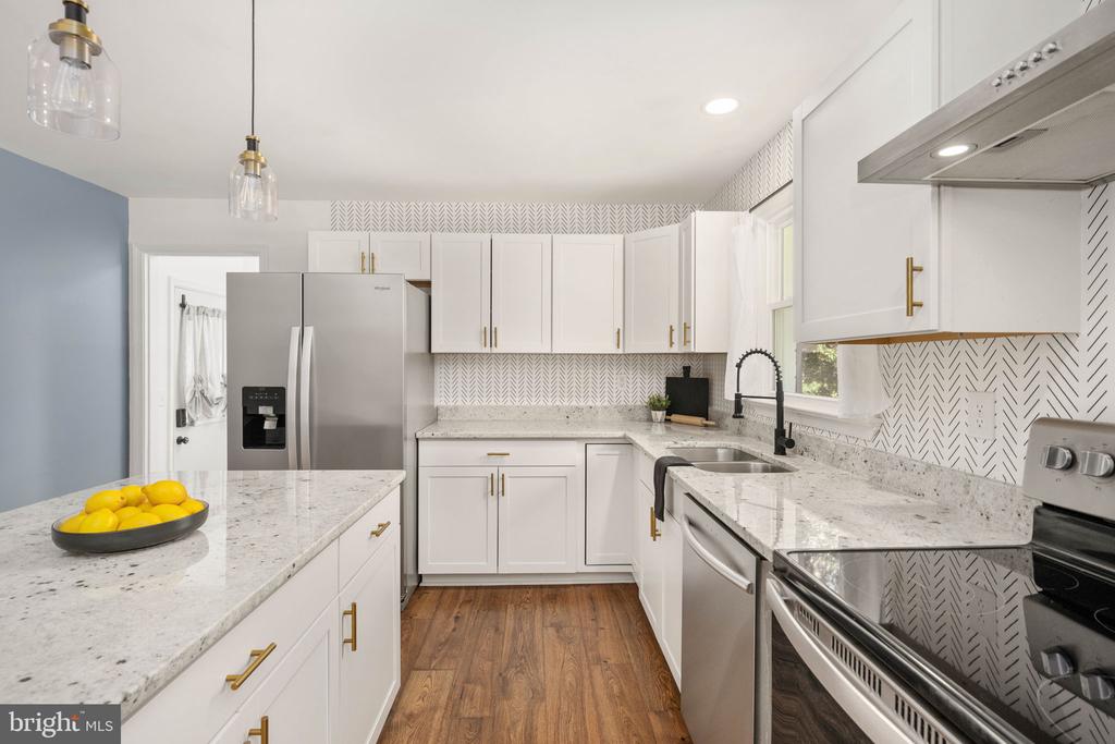 18493 COLONIAL DR, CULPEPER, Virginia 22701, 3 Bedrooms Bedrooms, ,3 BathroomsBathrooms,Residential,CARLTON HILLS,18493 COLONIAL DR,VACU2013916 MLS # VACU2013916