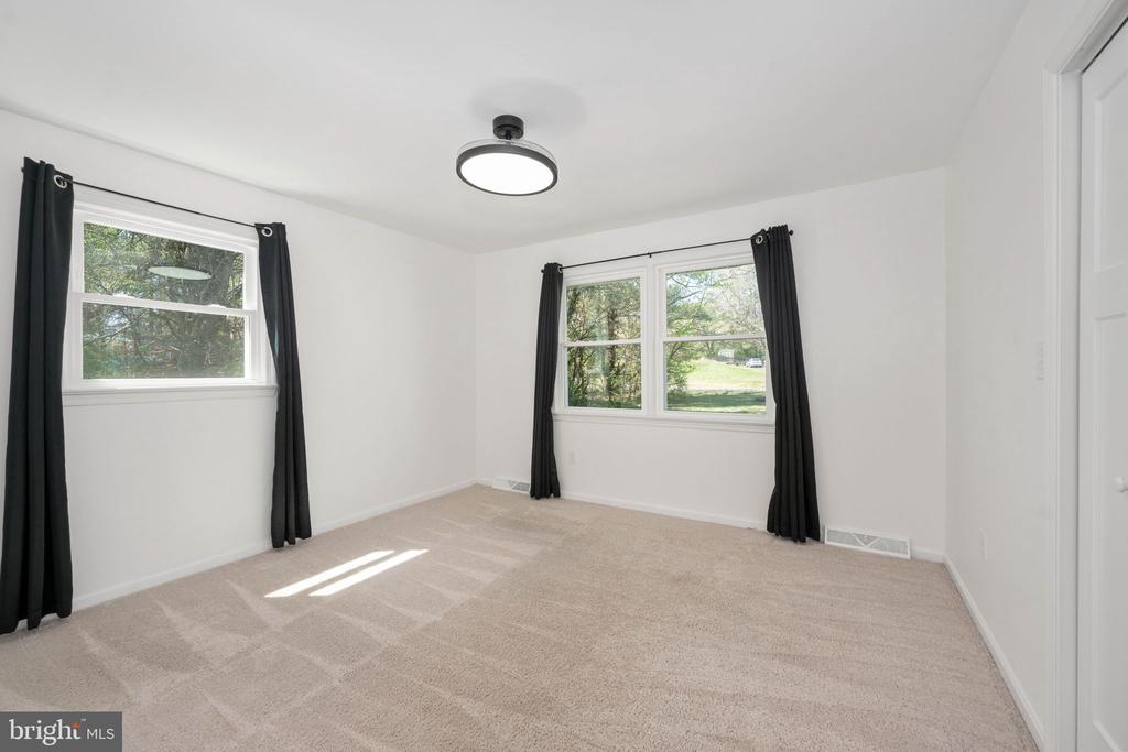 18493 COLONIAL DR, CULPEPER, Virginia 22701, 3 Bedrooms Bedrooms, ,3 BathroomsBathrooms,Residential,CARLTON HILLS,18493 COLONIAL DR,VACU2013916 MLS # VACU2013916