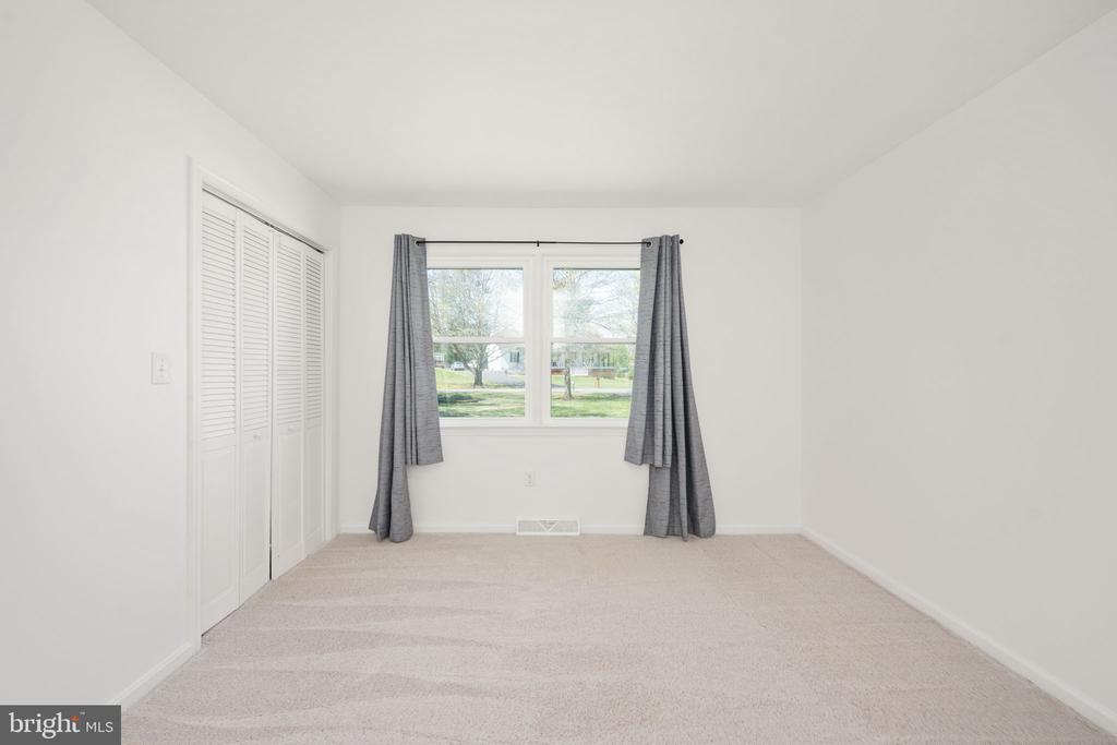 18493 COLONIAL DR, CULPEPER, Virginia 22701, 3 Bedrooms Bedrooms, ,3 BathroomsBathrooms,Residential,CARLTON HILLS,18493 COLONIAL DR,VACU2013916 MLS # VACU2013916
