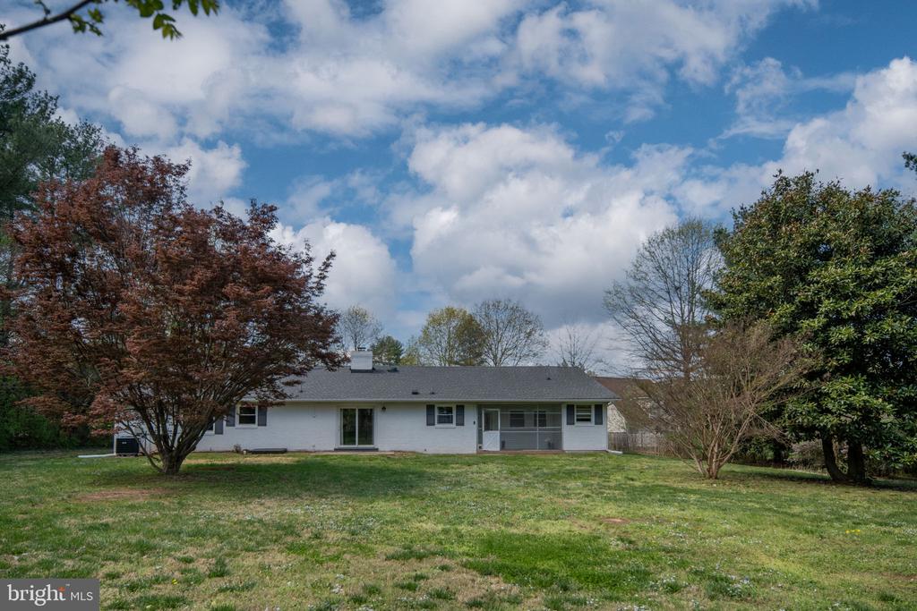 18493 COLONIAL DR, CULPEPER, Virginia 22701, 3 Bedrooms Bedrooms, ,3 BathroomsBathrooms,Residential,CARLTON HILLS,18493 COLONIAL DR,VACU2013916 MLS # VACU2013916