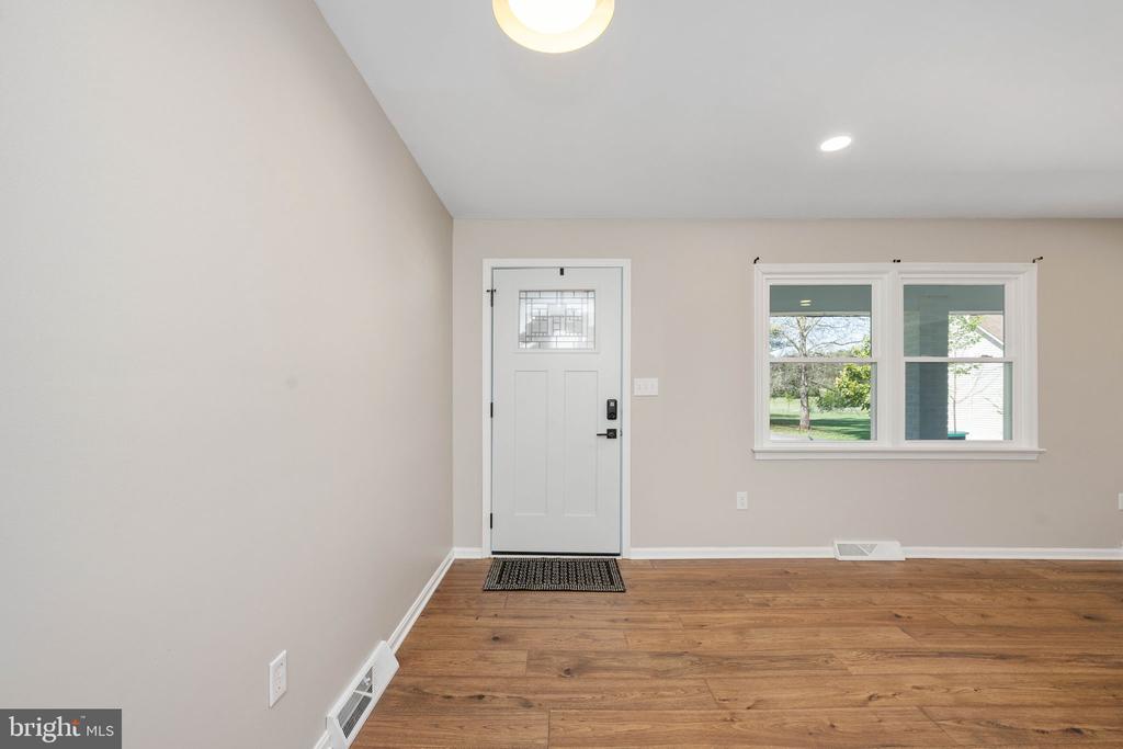 18493 COLONIAL DR, CULPEPER, Virginia 22701, 3 Bedrooms Bedrooms, ,3 BathroomsBathrooms,Residential,CARLTON HILLS,18493 COLONIAL DR,VACU2013916 MLS # VACU2013916