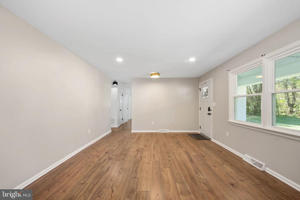 18493 COLONIAL DR, CULPEPER, Virginia 22701, 3 Bedrooms Bedrooms, ,3 BathroomsBathrooms,Residential,CARLTON HILLS,18493 COLONIAL DR,VACU2013916 MLS # VACU2013916