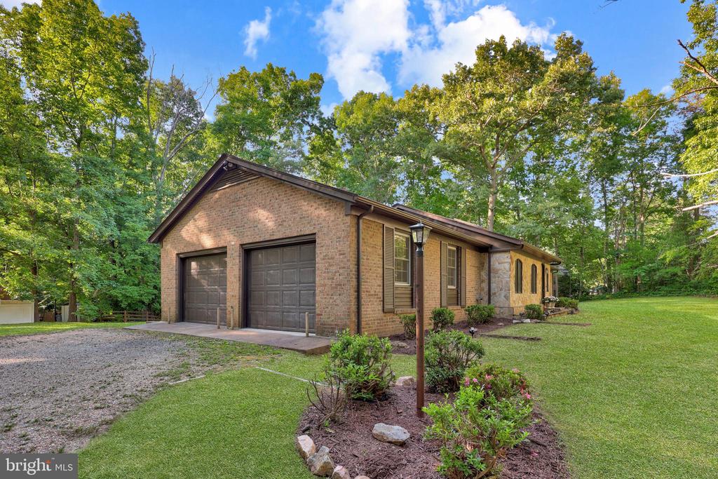 10205 HELENA TER, SPOTSYLVANIA, Virginia 22553, 4 Bedrooms Bedrooms, ,3 BathroomsBathrooms,Residential,10205 HELENA TER,VASP2042486 MLS # VASP2042486