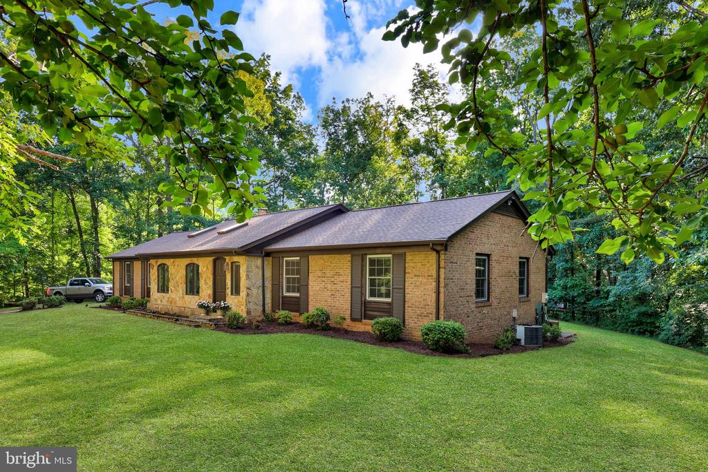 10205 HELENA TER, SPOTSYLVANIA, Virginia 22553, 4 Bedrooms Bedrooms, ,3 BathroomsBathrooms,Residential,10205 HELENA TER,VASP2042486 MLS # VASP2042486