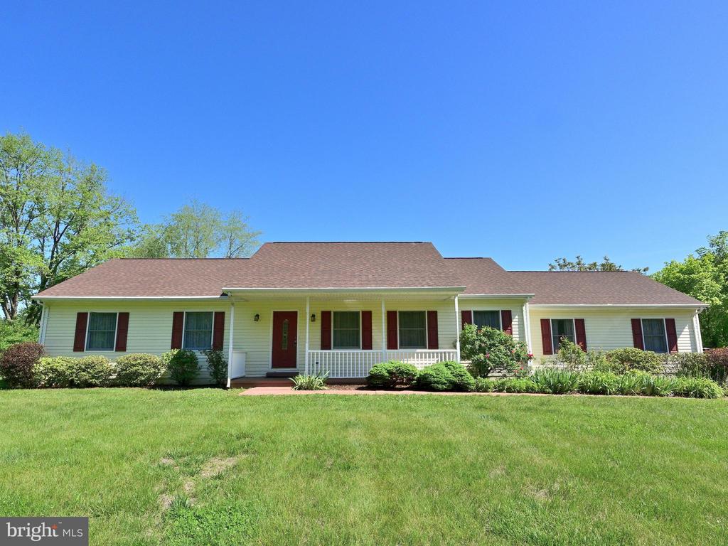 9597 ROUTTS HILL RD, WARRENTON, Virginia 20186, 3 Bedrooms Bedrooms, ,2 BathroomsBathrooms,Residential,9597 ROUTTS HILL RD,VAFQ2022366 MLS # VAFQ2022366