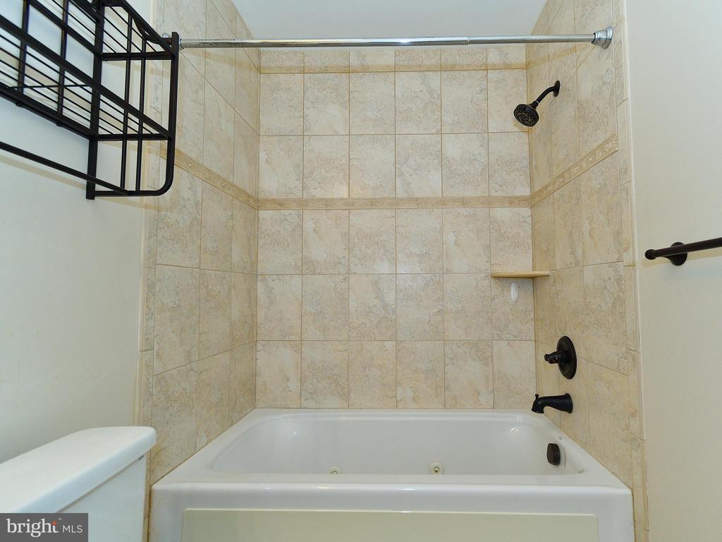 9597 ROUTTS HILL RD, WARRENTON, Virginia 20186, 3 Bedrooms Bedrooms, ,2 BathroomsBathrooms,Residential,9597 ROUTTS HILL RD,VAFQ2022366 MLS # VAFQ2022366