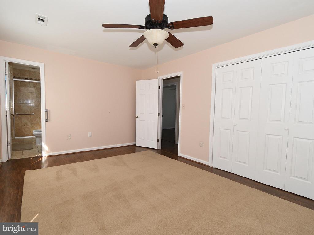 9597 ROUTTS HILL RD, WARRENTON, Virginia 20186, 3 Bedrooms Bedrooms, ,2 BathroomsBathrooms,Residential,9597 ROUTTS HILL RD,VAFQ2022366 MLS # VAFQ2022366