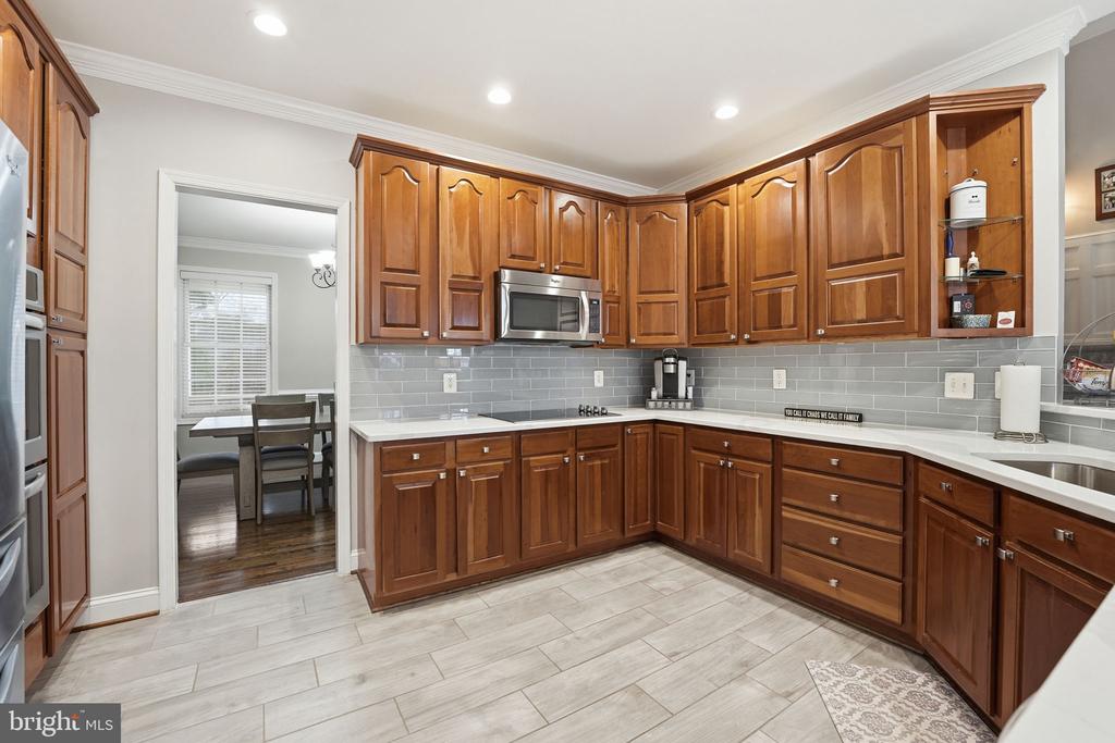 12140 BRENT TOWN RD, MIDLAND, Virginia 22728, 4 Bedrooms Bedrooms, ,4 BathroomsBathrooms,Residential,12140 BRENT TOWN RD,VAFQ2022388 MLS # VAFQ2022388