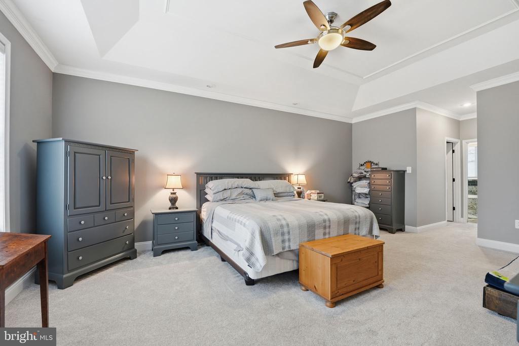 12140 BRENT TOWN RD, MIDLAND, Virginia 22728, 4 Bedrooms Bedrooms, ,4 BathroomsBathrooms,Residential,12140 BRENT TOWN RD,VAFQ2022388 MLS # VAFQ2022388