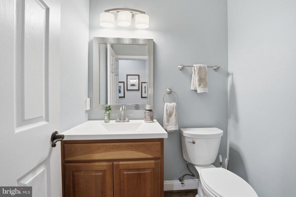 12140 BRENT TOWN RD, MIDLAND, Virginia 22728, 4 Bedrooms Bedrooms, ,4 BathroomsBathrooms,Residential,12140 BRENT TOWN RD,VAFQ2022388 MLS # VAFQ2022388