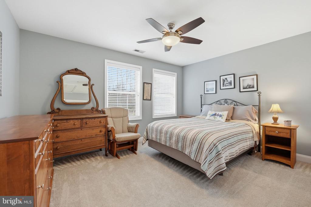 12140 BRENT TOWN RD, MIDLAND, Virginia 22728, 4 Bedrooms Bedrooms, ,4 BathroomsBathrooms,Residential,12140 BRENT TOWN RD,VAFQ2022388 MLS # VAFQ2022388