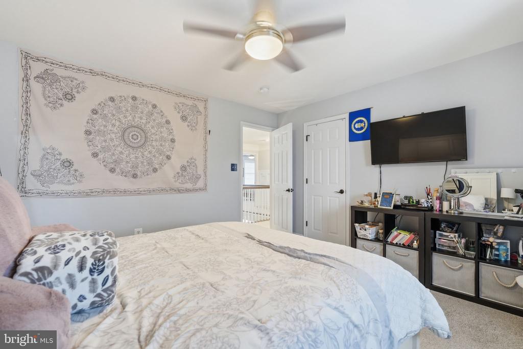 12140 BRENT TOWN RD, MIDLAND, Virginia 22728, 4 Bedrooms Bedrooms, ,4 BathroomsBathrooms,Residential,12140 BRENT TOWN RD,VAFQ2022388 MLS # VAFQ2022388