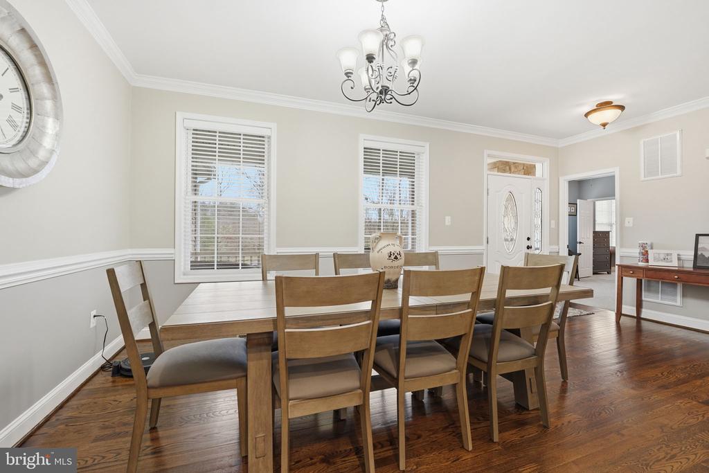 12140 BRENT TOWN RD, MIDLAND, Virginia 22728, 4 Bedrooms Bedrooms, ,4 BathroomsBathrooms,Residential,12140 BRENT TOWN RD,VAFQ2022388 MLS # VAFQ2022388