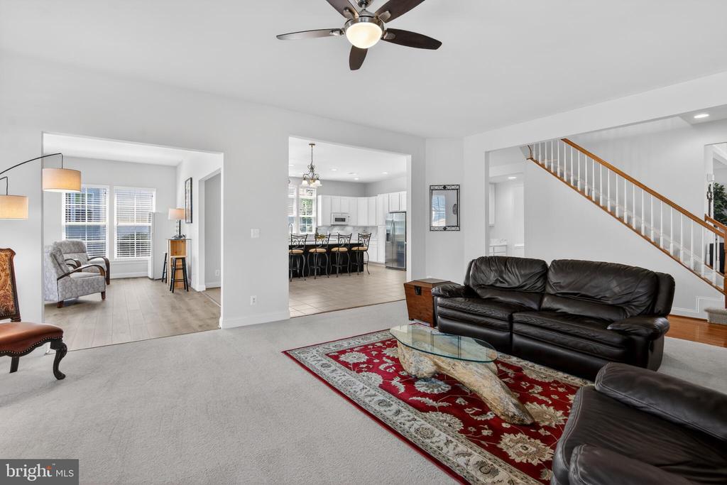 7153 COMRIE CT, WARRENTON, Virginia 20187, 5 Bedrooms Bedrooms, ,4 BathroomsBathrooms,Residential,7153 COMRIE CT,VAFQ2022390 MLS # VAFQ2022390