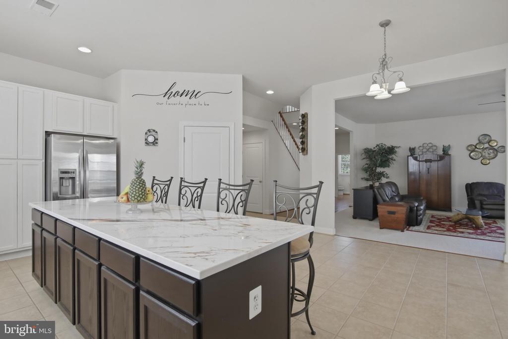 7153 COMRIE CT, WARRENTON, Virginia 20187, 5 Bedrooms Bedrooms, ,4 BathroomsBathrooms,Residential,7153 COMRIE CT,VAFQ2022390 MLS # VAFQ2022390