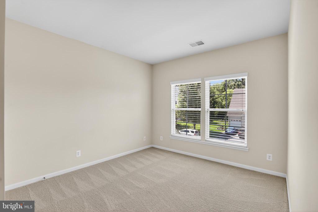 7153 COMRIE CT, WARRENTON, Virginia 20187, 5 Bedrooms Bedrooms, ,4 BathroomsBathrooms,Residential,7153 COMRIE CT,VAFQ2022390 MLS # VAFQ2022390