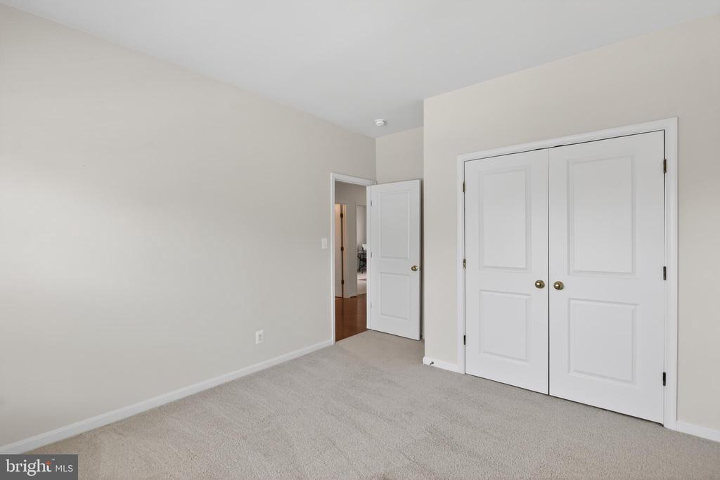7153 COMRIE CT, WARRENTON, Virginia 20187, 5 Bedrooms Bedrooms, ,4 BathroomsBathrooms,Residential,7153 COMRIE CT,VAFQ2022390 MLS # VAFQ2022390