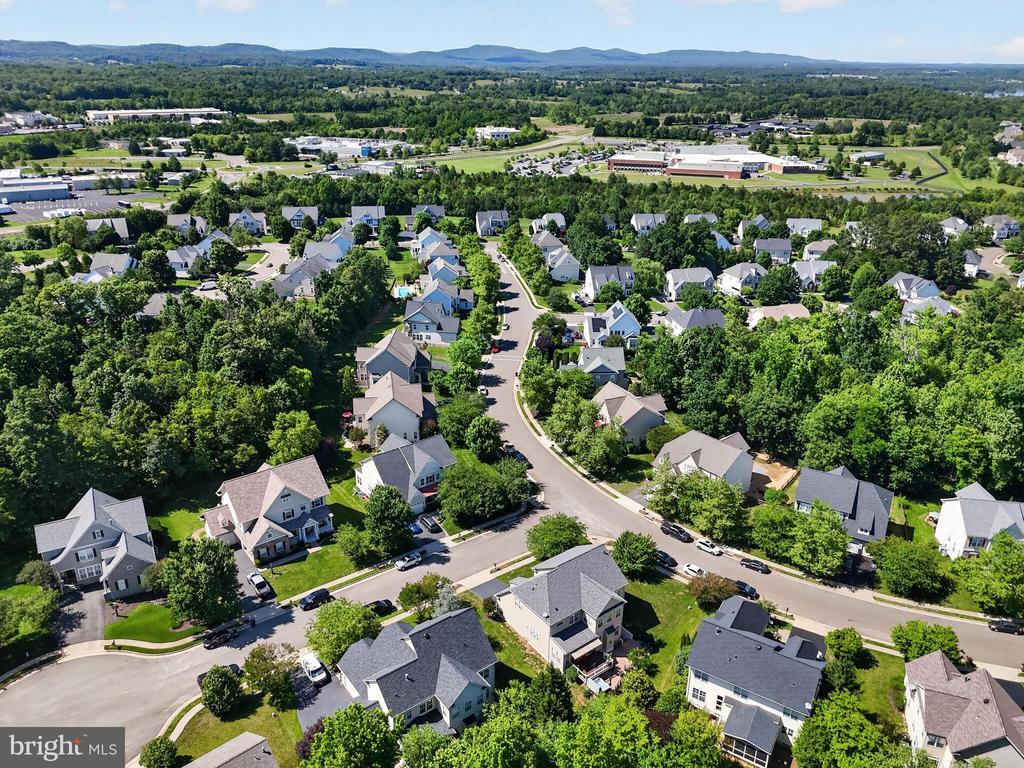 7153 COMRIE CT, WARRENTON, Virginia 20187, 5 Bedrooms Bedrooms, ,4 BathroomsBathrooms,Residential,7153 COMRIE CT,VAFQ2022390 MLS # VAFQ2022390