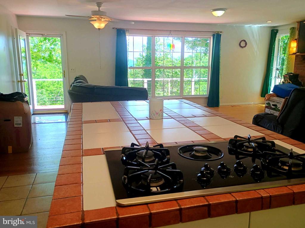 147 BLUE RIDGE AVE, CHESTER GAP, Virginia 22623, 4 Bedrooms Bedrooms, ,3 BathroomsBathrooms,Residential,147 BLUE RIDGE AVE,VARP2002674 MLS # VARP2002674