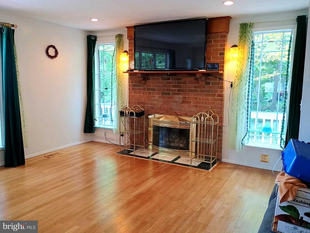 147 BLUE RIDGE AVE, CHESTER GAP, Virginia 22623, 4 Bedrooms Bedrooms, ,3 BathroomsBathrooms,Residential,147 BLUE RIDGE AVE,VARP2002674 MLS # VARP2002674