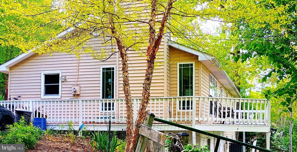 147 BLUE RIDGE AVE, CHESTER GAP, Virginia 22623, 4 Bedrooms Bedrooms, ,3 BathroomsBathrooms,Residential,147 BLUE RIDGE AVE,VARP2002674 MLS # VARP2002674