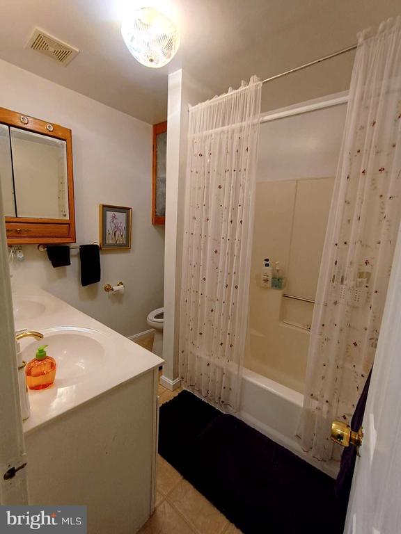 147 BLUE RIDGE AVE, CHESTER GAP, Virginia 22623, 4 Bedrooms Bedrooms, ,3 BathroomsBathrooms,Residential,147 BLUE RIDGE AVE,VARP2002674 MLS # VARP2002674