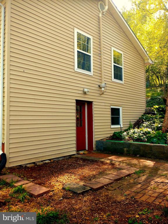 147 BLUE RIDGE AVE, CHESTER GAP, Virginia 22623, 4 Bedrooms Bedrooms, ,3 BathroomsBathrooms,Residential,147 BLUE RIDGE AVE,VARP2002674 MLS # VARP2002674