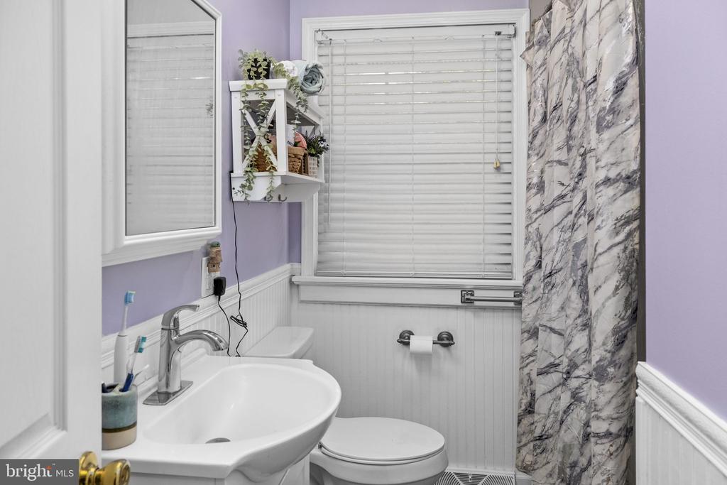 108 MELTON MANOR DR, GORDONSVILLE, Virginia 22942, 3 Bedrooms Bedrooms, ,1 BathroomBathrooms,Residential,108 MELTON MANOR DR,VALA2010016 MLS # VALA2010016
