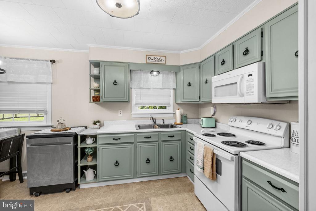 108 MELTON MANOR DR, GORDONSVILLE, Virginia 22942, 3 Bedrooms Bedrooms, ,1 BathroomBathrooms,Residential,108 MELTON MANOR DR,VALA2010016 MLS # VALA2010016