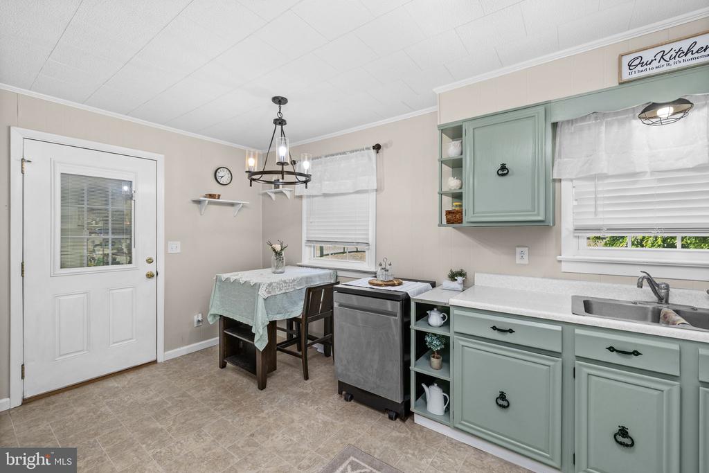 108 MELTON MANOR DR, GORDONSVILLE, Virginia 22942, 3 Bedrooms Bedrooms, ,1 BathroomBathrooms,Residential,108 MELTON MANOR DR,VALA2010016 MLS # VALA2010016