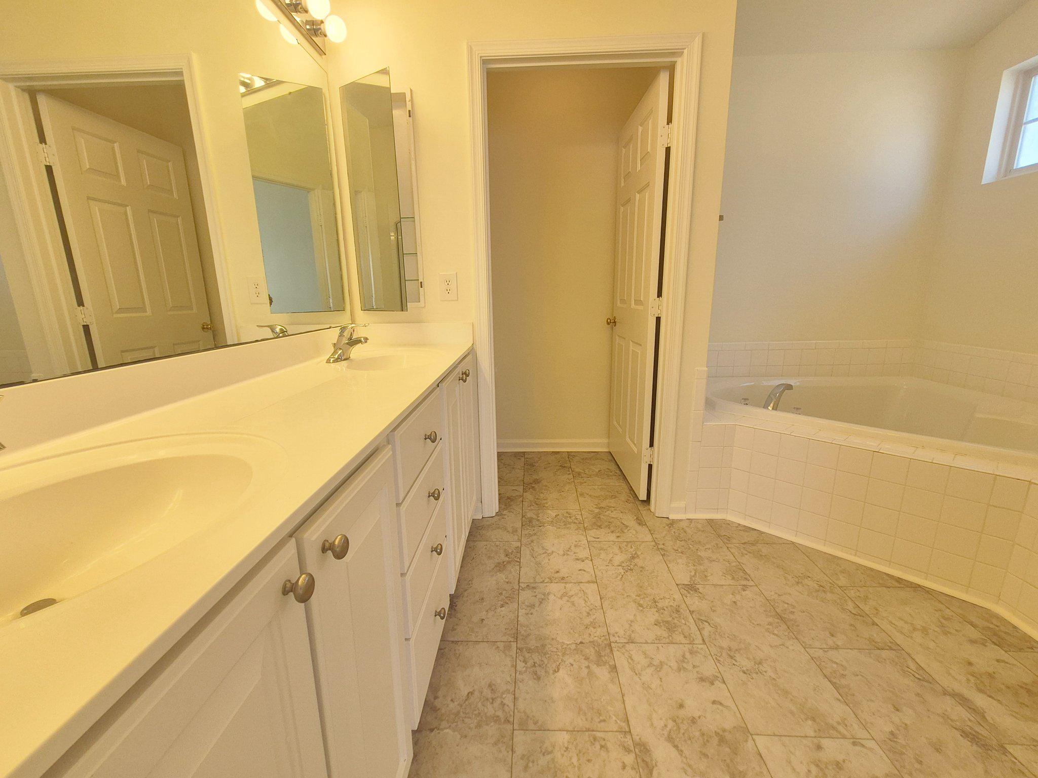 5207 LINDEN DR, FREDERICKSBURG, Virginia 22407, 4 Bedrooms Bedrooms, ,2 BathroomsBathrooms,Residential,5207 LINDEN DR,VASP2042570 MLS # VASP2042570