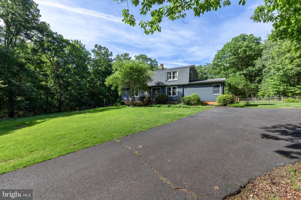 19306 FRAZIER RD, CULPEPER, Virginia 22701, 4 Bedrooms Bedrooms, ,3 BathroomsBathrooms,Residential,19306 FRAZIER RD,VACU2013910 MLS # VACU2013910