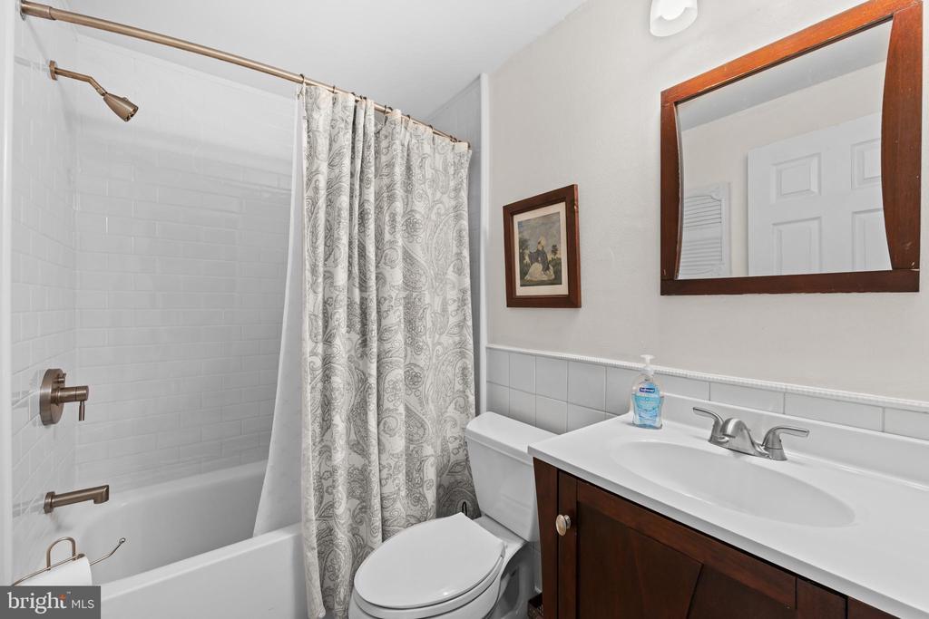 19306 FRAZIER RD, CULPEPER, Virginia 22701, 4 Bedrooms Bedrooms, ,3 BathroomsBathrooms,Residential,19306 FRAZIER RD,VACU2013910 MLS # VACU2013910