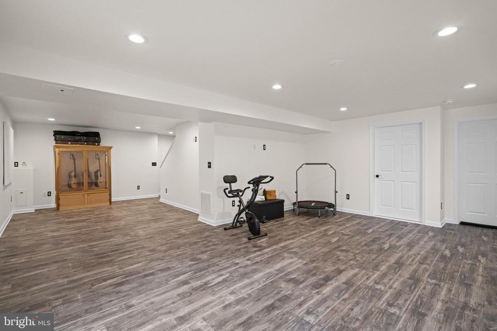 10448 WHEATLEY SCHOOL RD, MARSHALL, Virginia 20115, 5 Bedrooms Bedrooms, ,4 BathroomsBathrooms,Residential,10448 WHEATLEY SCHOOL RD,VAFQ2022398 MLS # VAFQ2022398