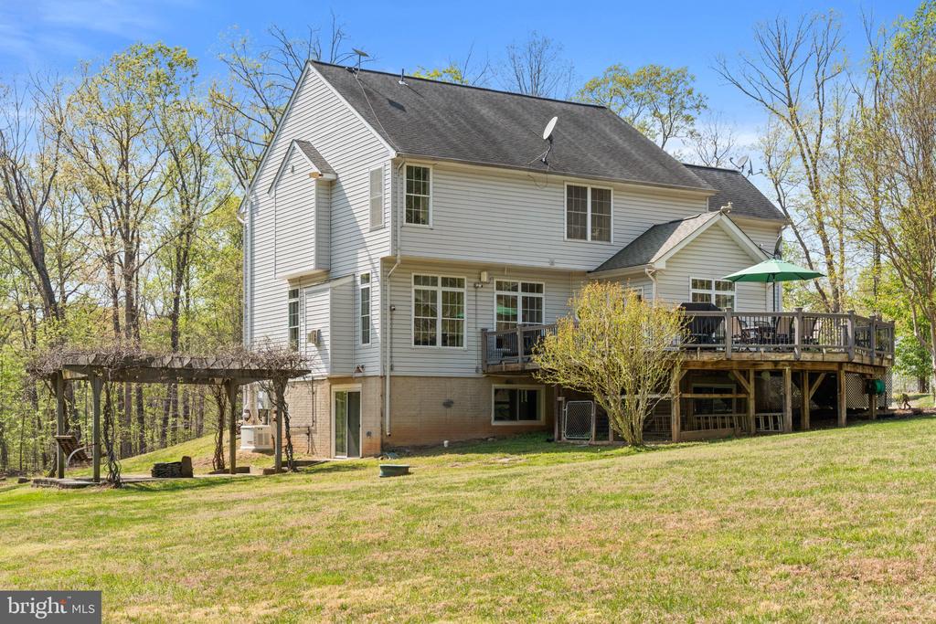 10448 WHEATLEY SCHOOL RD, MARSHALL, Virginia 20115, 5 Bedrooms Bedrooms, ,4 BathroomsBathrooms,Residential,10448 WHEATLEY SCHOOL RD,VAFQ2022398 MLS # VAFQ2022398