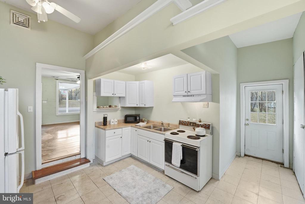 9071 SPERRYVILLE PIKE, CULPEPER, Virginia 22701, 1 Bedroom Bedrooms, ,1 BathroomBathrooms,Residential,9071 SPERRYVILLE PIKE,VACU2013924 MLS # VACU2013924
