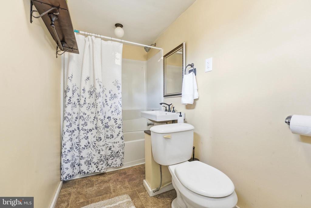 9071 SPERRYVILLE PIKE, CULPEPER, Virginia 22701, 1 Bedroom Bedrooms, ,1 BathroomBathrooms,Residential,9071 SPERRYVILLE PIKE,VACU2013924 MLS # VACU2013924