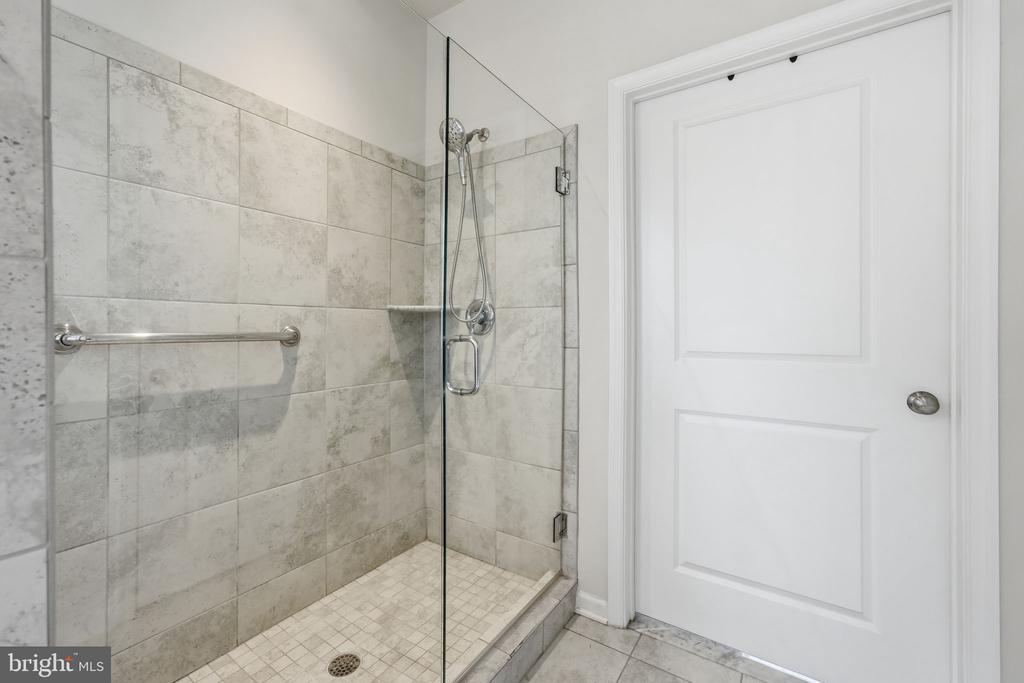 11804 EAGLE RIDGE DR, SPOTSYLVANIA, Virginia 22551, 3 Bedrooms Bedrooms, ,2 BathroomsBathrooms,Residential,11804 EAGLE RIDGE DR,VASP2042594 MLS # VASP2042594