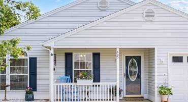 405 GREENWOOD RD, STAUNTON, Virginia 24401, 3 Bedrooms Bedrooms, ,2 BathroomsBathrooms,Residential,405 GREENWOOD RD,677911 MLS # 677911